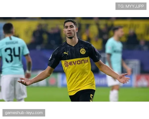 库尔图瓦与吕宁门将角逐白热化 未来表现引足坛关注 库尔图瓦与吕宁门将角逐白热化 未来表现引足坛关注