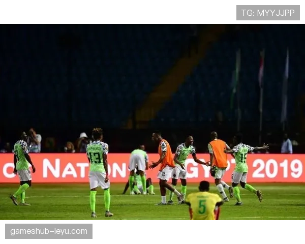 美因茨高压逼抢战术显成效,助球队近期表现稳健 美因茨高压逼抢战术显成效,助球队近期表现稳健