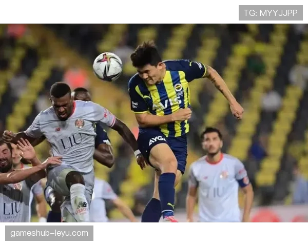 金玟哉荣膺意甲赛季最佳球员，卓越防守表现获高度认可