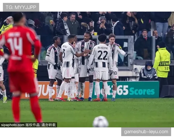 尤文图斯的豪门地位，是战术混乱还是管理层决策分歧导致的危机？