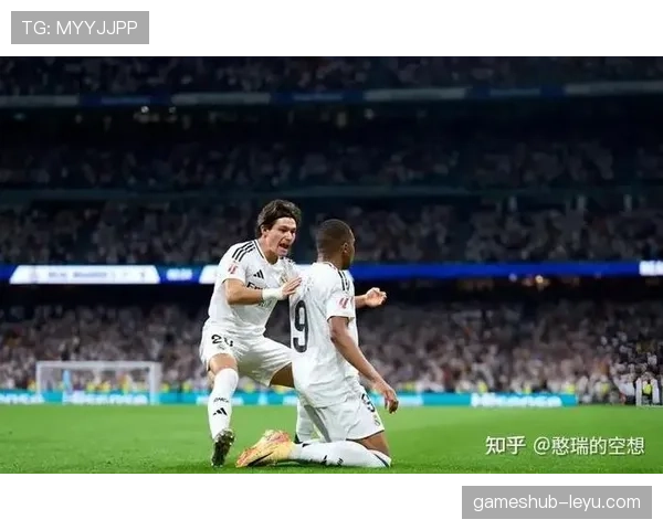 恩德里克与姆巴佩:超级新星成长路径对比分析 恩德里克与姆巴佩:超级新星成长路径对比分析