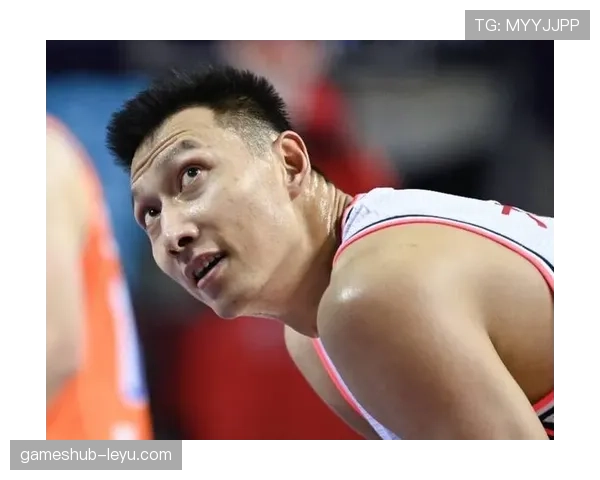 易建联周末买菜刷卡的那一下，我突然意识到自己穷